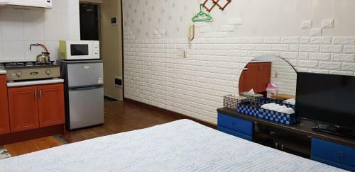 Jun House