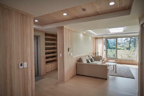 Hostal Ara Stay