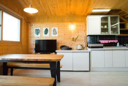 Jeju Sunflower Private Pension