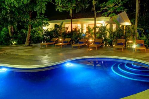 Hotel Moana Surf Resort