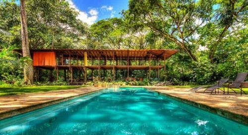 Hotel Iguana Lodge Beach Resort And Spa