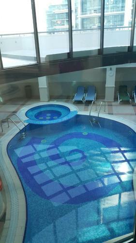 Waterfront One Bedroom Apartment Dubai Marina