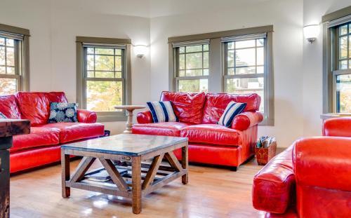 Aldine Apartment