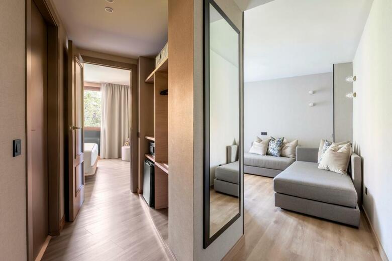 Hotel Acta Pir�mides
