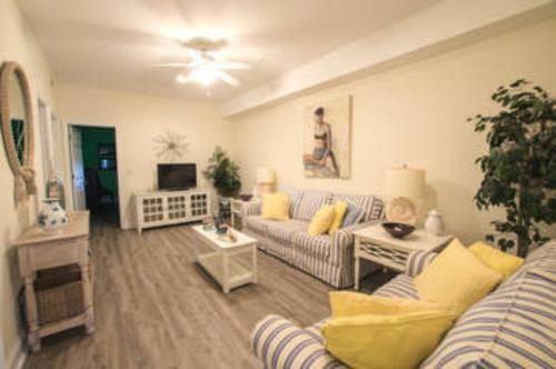 Coconut Grove 204 Villa