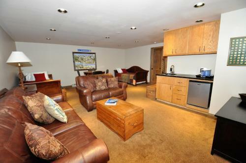 Apartamento Courtside #27 Townhome