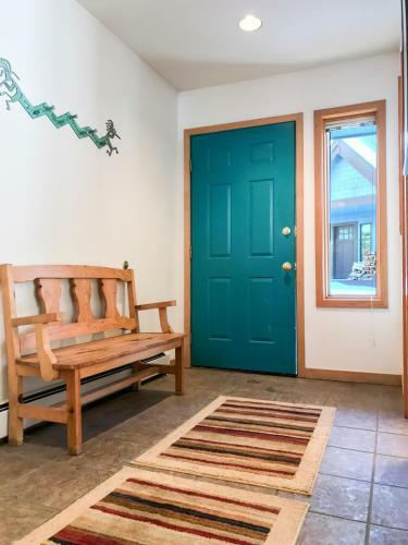 Apartamento East Vail Mountain & Waterfall View Condo