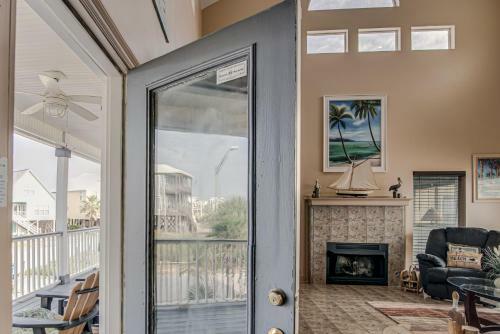 The Pelican Home
