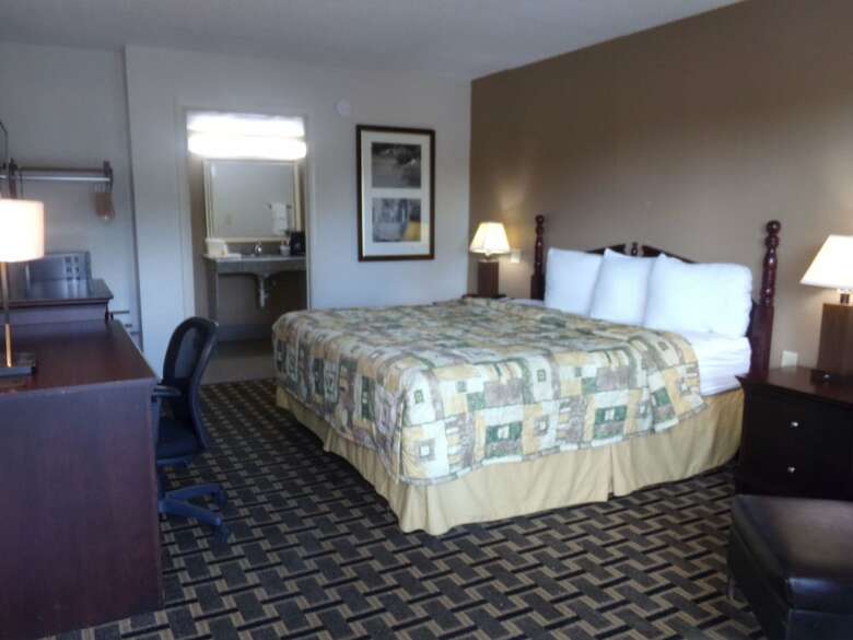 Hotel Regency Inn