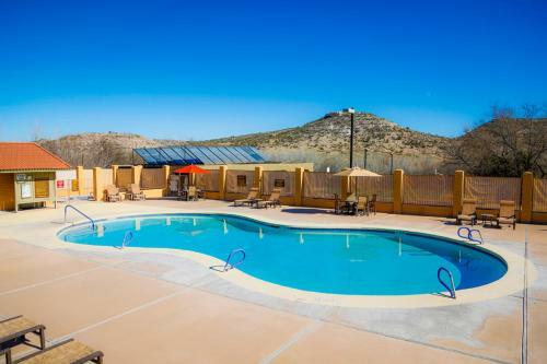 Verde Valley Deck Cottage 8