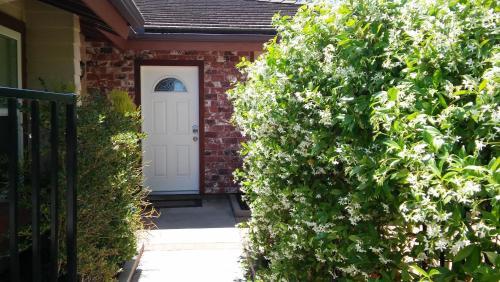 Family Holiday Home Sleeps 8
