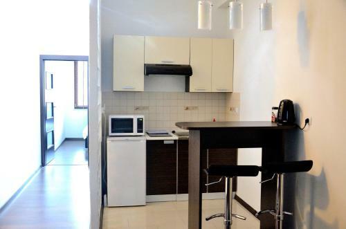 C&g Apartments