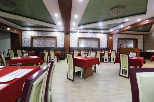 Ashiana Hill View Hotel