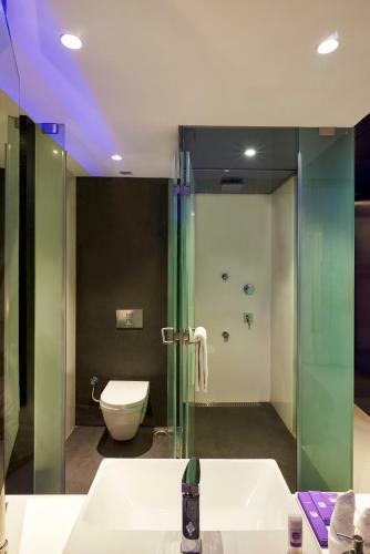 The E Hotel At Eskay Resorts