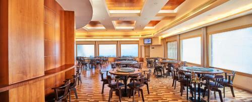The E Hotel At Eskay Resorts