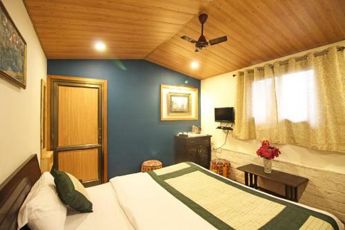 Hotel Jharipani Castle Resort