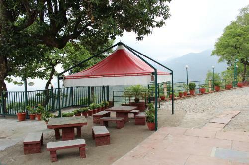 Hotel Jharipani Castle Resort