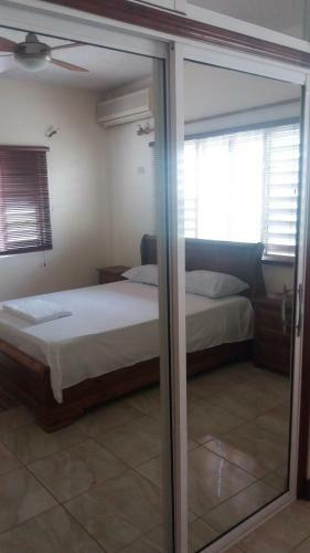 Hostal Sensational Guest House