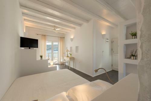 Hotel Nefeli Sunset Studios