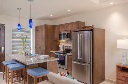 V Azul Luxury Condo-hotel