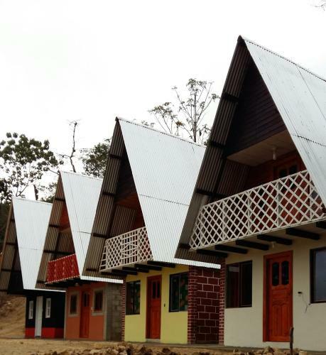 Caba�as Cinco Lagos