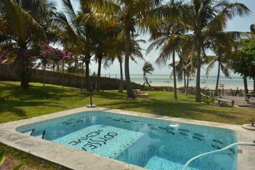 Hotel Baobab Beach Resort And Backpackers