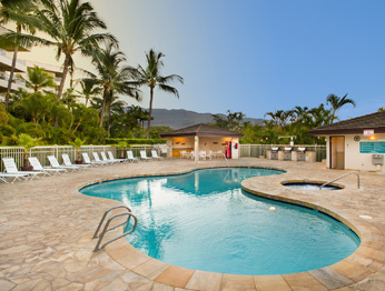 Hotel Aston At The Maui Banyan