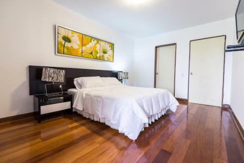 Waterfront Larcomar Apartments