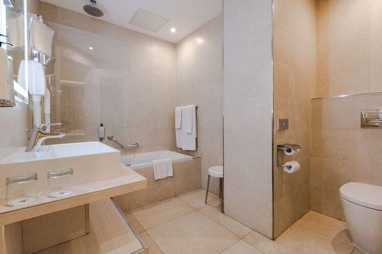 Hotel Maritim Antonine & Spa