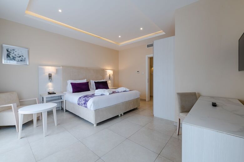 Hotel Maritim Antonine & Spa