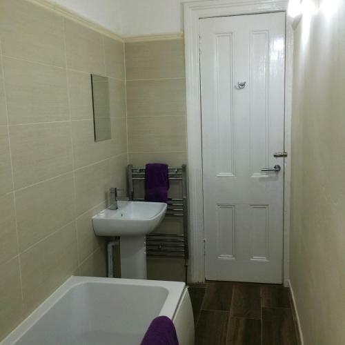 Trefoil Apartment - 2 Bedrooms