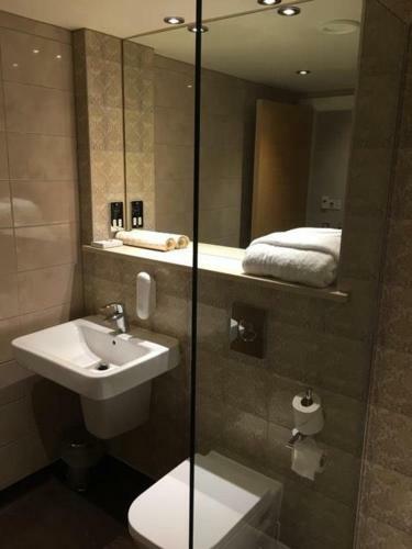 Sandford House Hotel