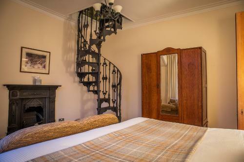 Villa River House