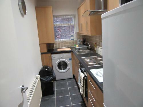 Victorian 1 Bedroom Apartment - Aigburth