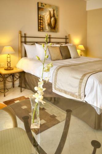 Hotel Verdi St. Georges Bay Marina