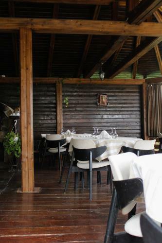 Hotel Pensiunea Taverna Bucium