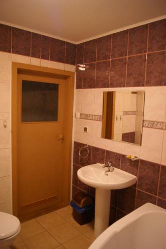 Hostal Villa I Restauracja Tymotka