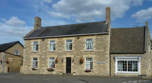 Hostal The Horseshoes Bed & Breakfast