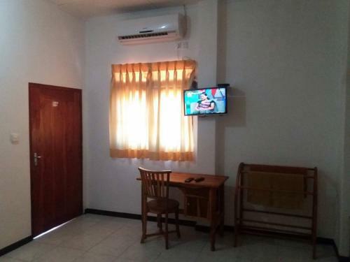 Hostal Shining Line