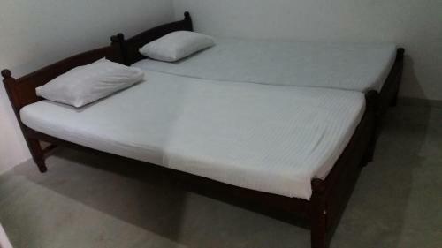 Hostal Shining Line