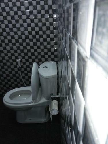 Hostal River Side Guest House & Travels
