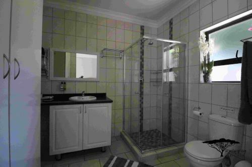 Hostal Acacia Grove Guest House