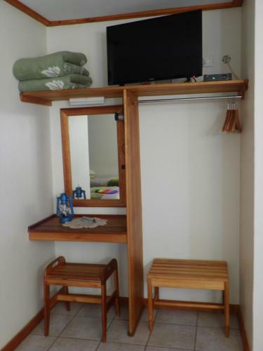 Hostal At-neli Guesthouse