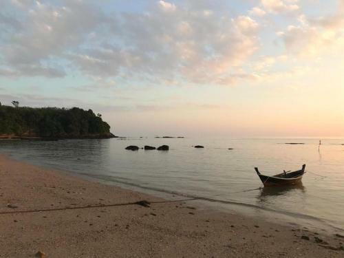 Hostal Libong Sunset Resort