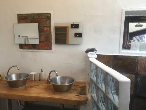 African Crags Eco-lodge