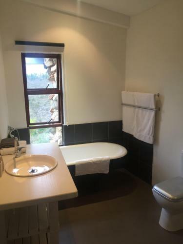 African Crags Eco-lodge