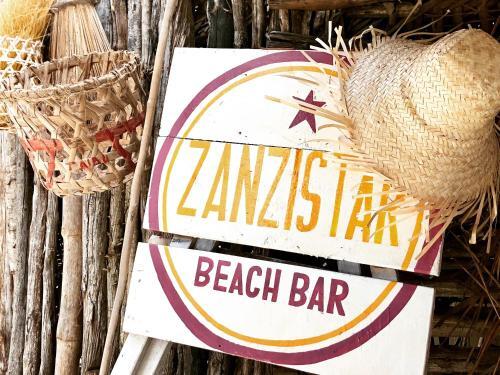 Hostal Zanzistar Guesthouse & Restaurant
