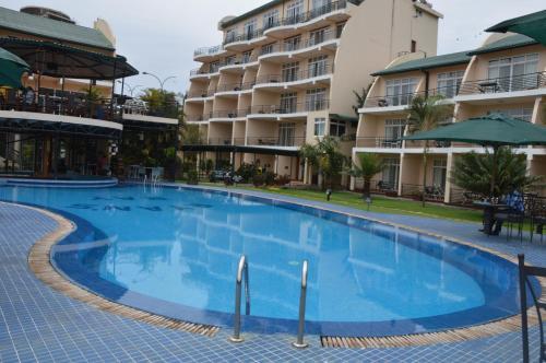Ryan's Bay Hotel