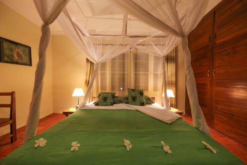 Hostal Papyrus Guesthouse Entebbe