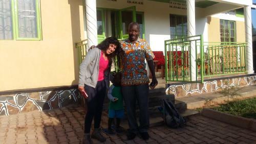 Silverback Homestay And Guest House